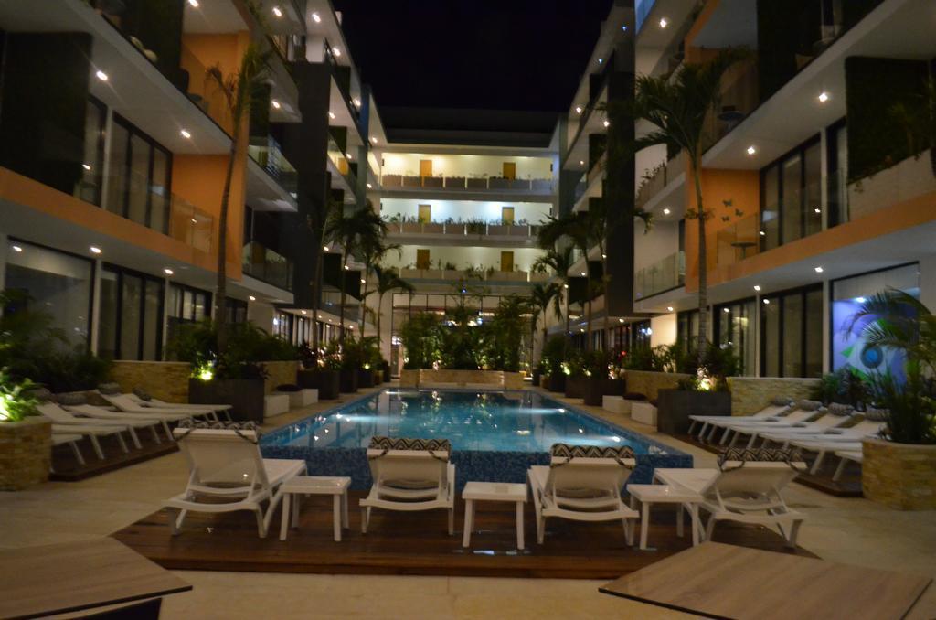 The City Luxury Suites Playa del Carmen Exterior foto